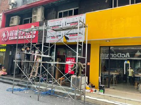 蓬溪制作广告招牌如何避免它发黄？